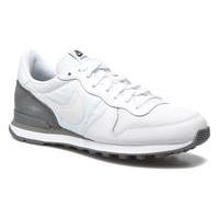 nike internationalist