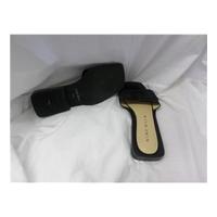 Nine West size 8.5 Nine West - Size: 8.5 - Black - Flat shoes