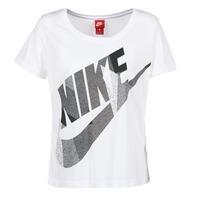 Nike SKYSCRAPER women\'s T shirt in white