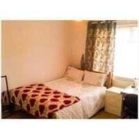 NORTON, LUXURAY Large Double bedroom Inc. CLEANER
