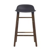 Normann Copenhagen Form Barstool 65 cm blue/walnut