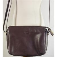 nova leathers small brown shoulder bag