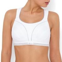 non underwired sports bra with moulded cups