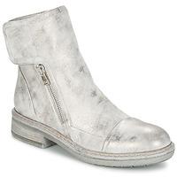 Now LINDA women\'s Mid Boots in Silver