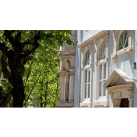 NS Hostel & Suites