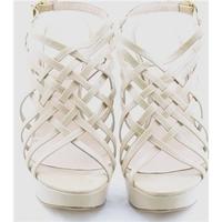 NWOT Daniel, size 7.5/41 beige patent leather sandals