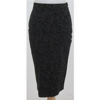 NWOT M&S Collection, size 8 dark grey patterned skirt