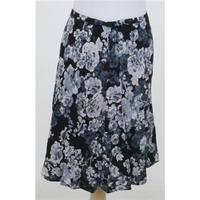 NWOT M&S, size 8 black & grey mix floral skirt