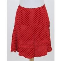 NWOT M&S, size 8 red & black spotty skirt