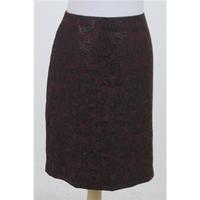 NWOT M&S, size 8 burgundy & black patterned skirt