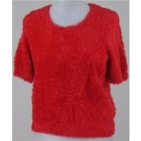 NWOT: M&S Size 8: Red short sleeved jumper