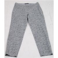 NWOT M&S Size: 8 (long ) Black/white stretch trousers