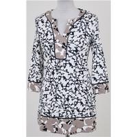 NWOT Per Una, size 8 navy & cream tunic top