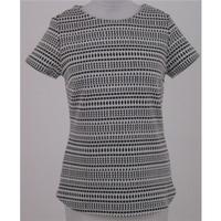 NWOT M&S size 8 black & cream patterned top