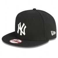 NY Yankees White on Black 9FIFTY Snapback