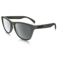 Oakley FrogSkins Sunglasses - Matt Red / Woodgrain / OO9013-B755