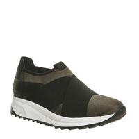 Oki Kutsu Sakura Cross Strap Runner KHAKI BLACK NEOPRENE