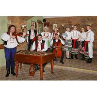 Old Town Tour and Dinner with Folk Show in Prague