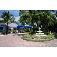 Olde Marco Island Inn and Suites