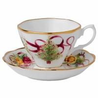 Old Country Roses Christmas Tree Teacup and Saucer