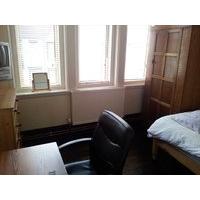 one bed flat furnished
