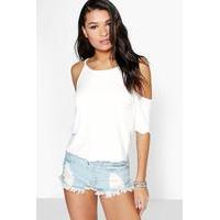 Open Shoulder Scallop Edge Top - white