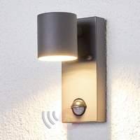 outdoor led wall light lexi with a sensor