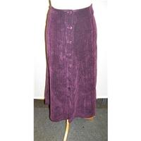 Out of Xile - Size: 18 - Purple - A-line skirt