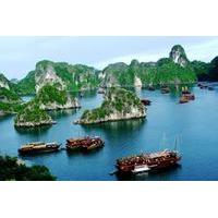 Overnight Halong Bay Cruise with Hanoi Hotel Pickup