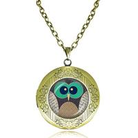 owl patterned pendant necklace