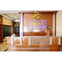 OYO Premium AB Road Bhavarkuan