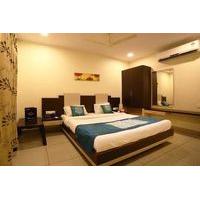 OYO Rooms Mahanadu Road