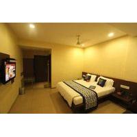 OYO Rooms Lal Darwaja Road
