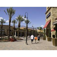 Palm Springs + Outlet Shopping