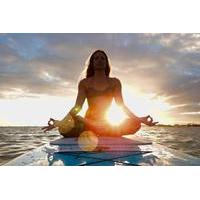 Paddleboard Yoga Class in Honolulu