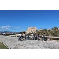 Palma Old Town: Guided Bike Tour in Mallorca