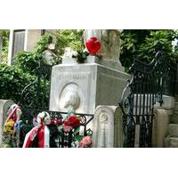 Paris 2-Hour Small Group Tour of Pere Lachaise Cemetery