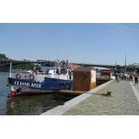 panoramic vltava river cruise in prague