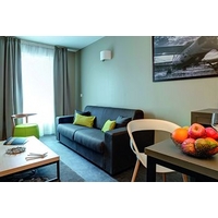 Park and Suites Elegance Le Bour...