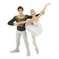 Papo Ballerina and her partner