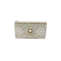 palme beige clutch crochet flower