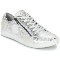 Pataugas JESTER/MT F2C women\'s Shoes (Trainers) in Silver