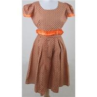 Pattiz, Lagos Size M orange & brown summer dress