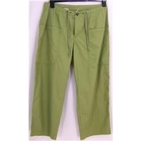 patagonia size m green cropped trousers