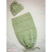 Pea in a Pod Papoose and Hat in Ewe Wooly Worsted (240)