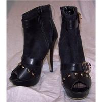 Peep toe studded boots Unbranded - Size: 3 - Black - Boots