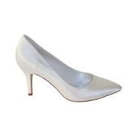 Perfect Dyeable Pointed Court Shoe