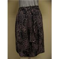 Per Una Speziale black and pink silk skirt size 12 Per Una Speziale - Size: 12 - Pink - Tulip skirt