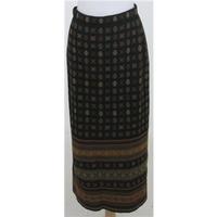 Peruvian Connection, size S black patterned knitted skirt
