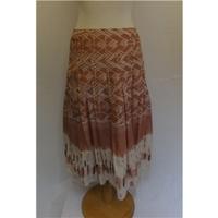 Per Una - Size: 18 -Pale Pink & Ivory Tie dye - Calf length skirt